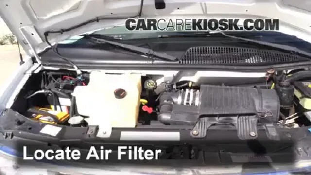 2001 Chevrolet Express 1500 LS 5.7L V8 Air Filter (Engine) Replace